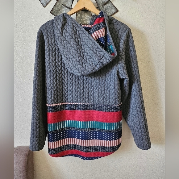 Cellabie Women's Gray cardigan size M - Picture 9 of 13